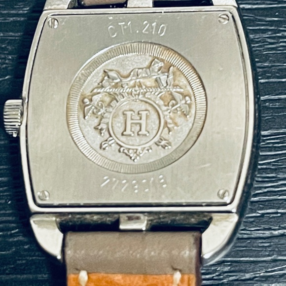 Hermès watch- sold as seen-make an offer - Picture 3 of 7